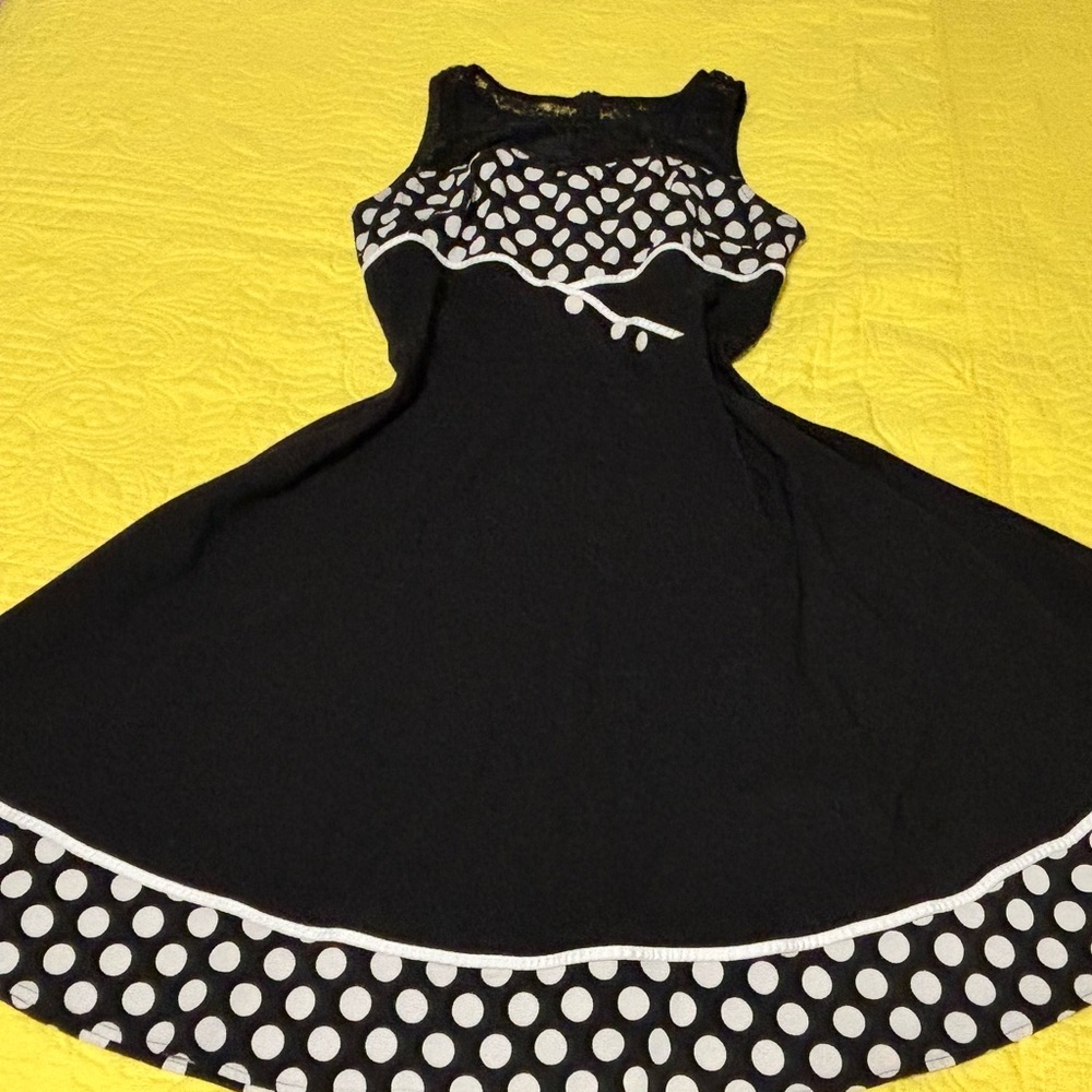 Lace Top Sleeveless Dress